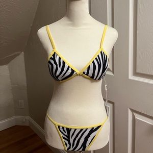 NWT Black white and yellow Fashionnova bikini set